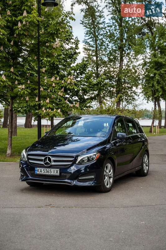 Mercedes-benz B-class (2018)