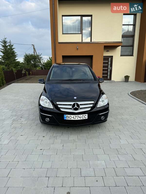 Mercedes-benz B-class (2009)