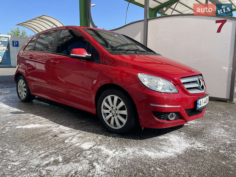 Mercedes-benz B-class (2009)