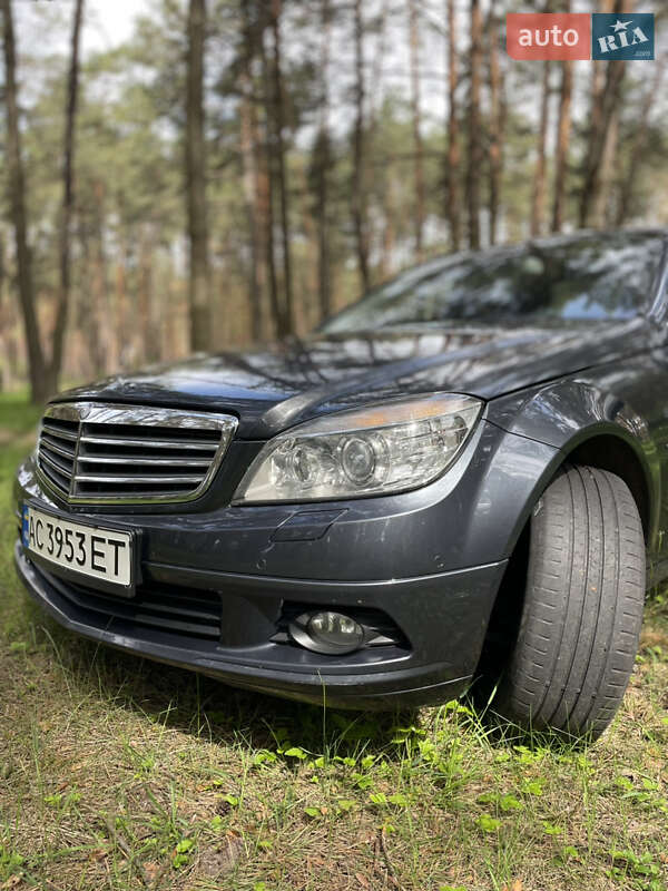 Mercedes-benz C 220 (2009)