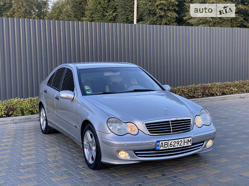 Mercedes-benz C 180 (2004)