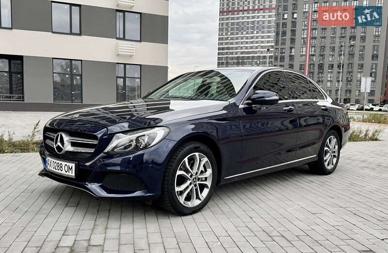 Mercedes-benz C 300 (2018)