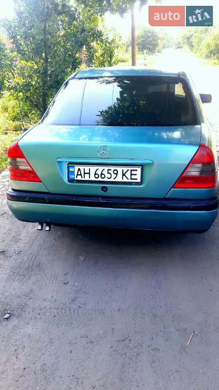 Mercedes-benz C-class (1993)