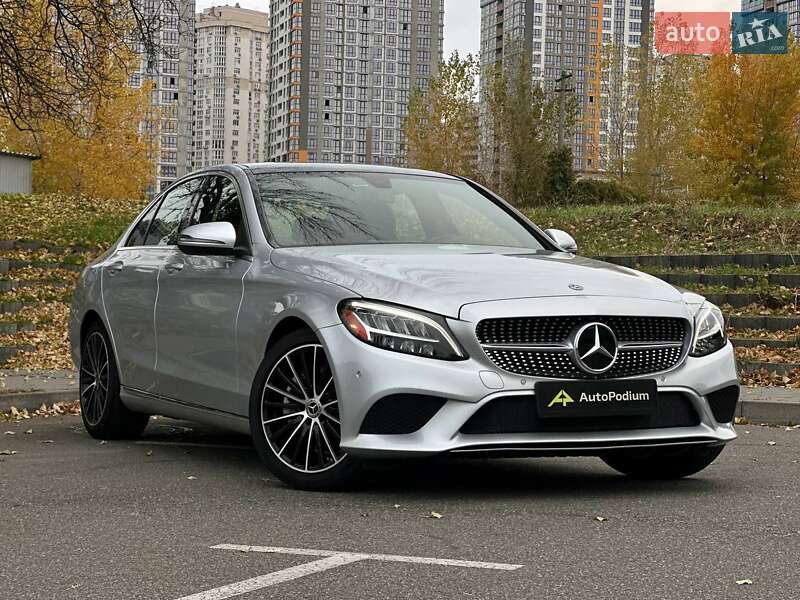 Mercedes-benz C 300 (2020)