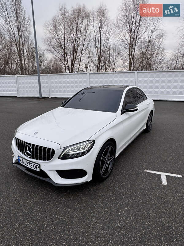 Mercedes-benz C 300 (2015)