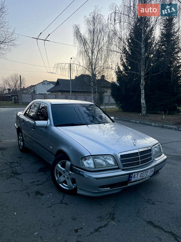 Mercedes-benz C-class (2000)