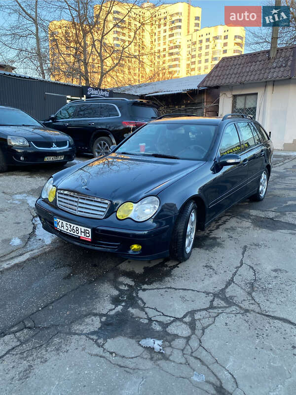 Mercedes-benz C-class (2004)