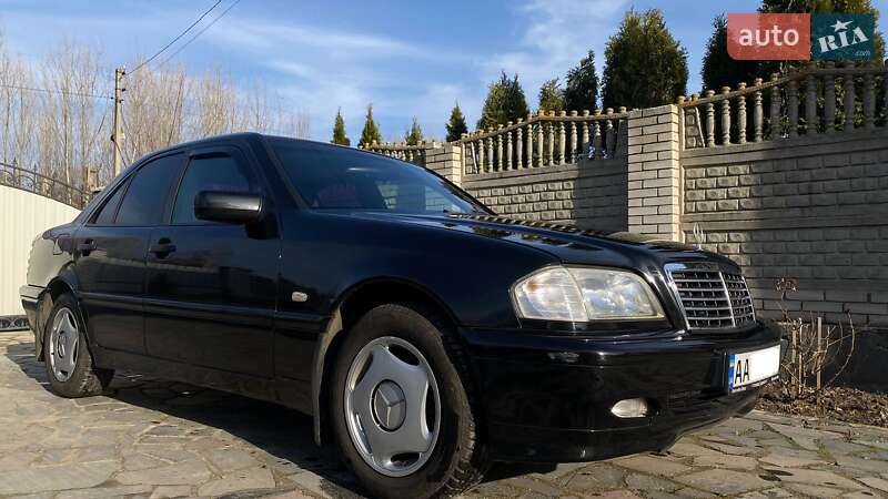 Mercedes-benz C-class (1999)