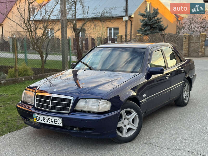 Mercedes-benz C-class (1993)