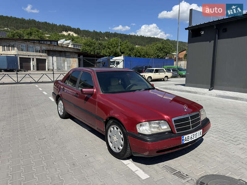 Mercedes-benz C-class (1995)