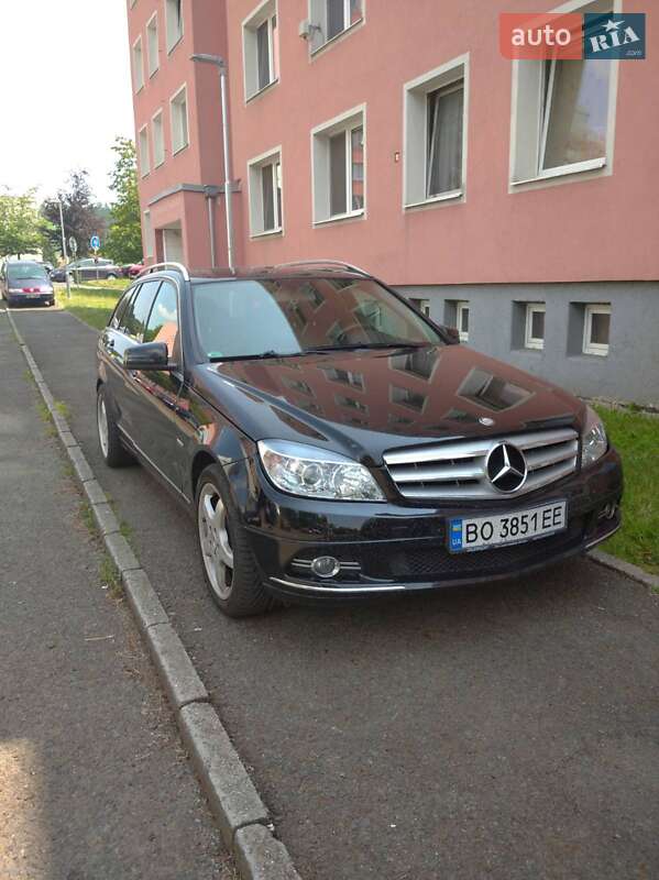 Mercedes-benz C-class (2010)