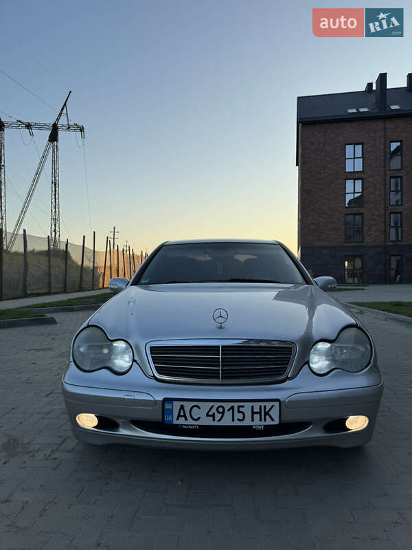 Mercedes-benz C-class (2003)