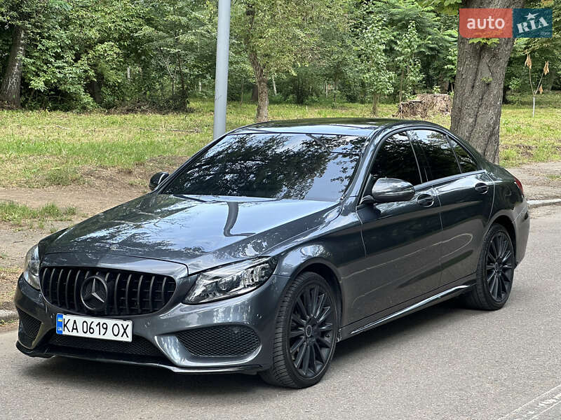 Mercedes-benz C-class (2015)