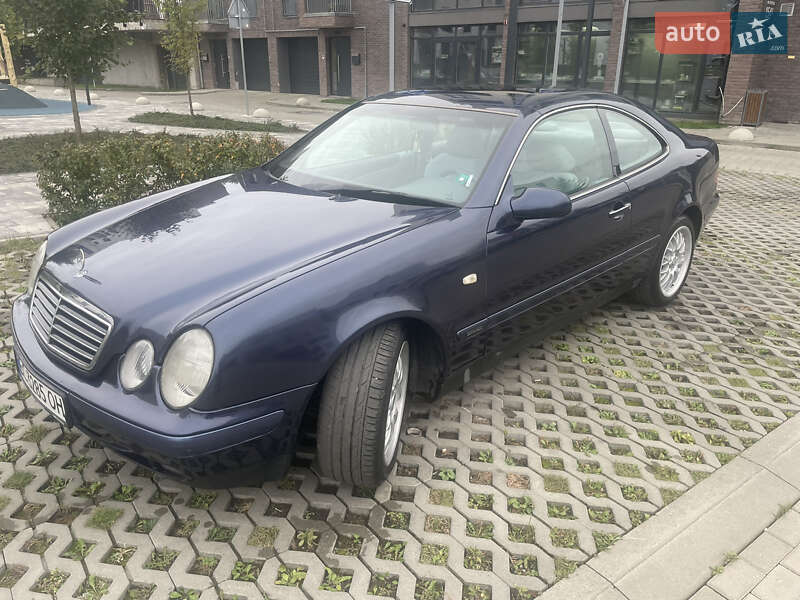 Mercedes-benz Clk-class (1999)
