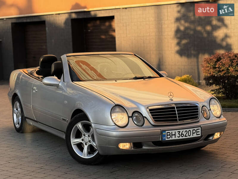 Mercedes-benz Clk-class (1999)