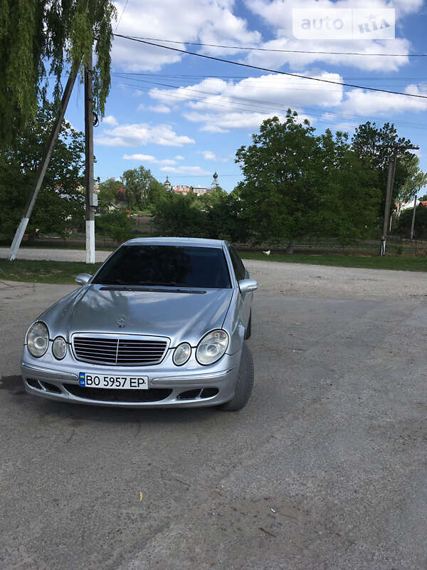 Mercedes-benz E 200 cdi (2002)