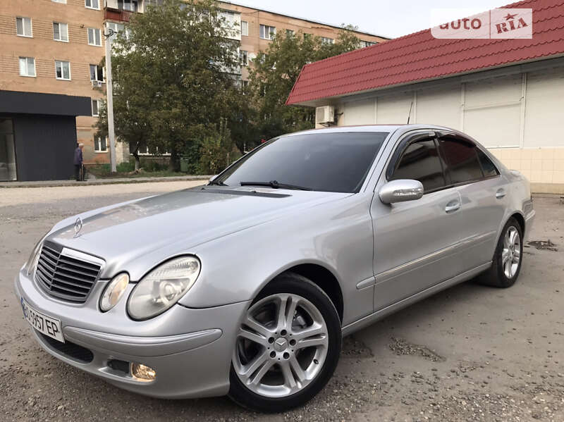 Mercedes-benz E 200 cdi (2002)