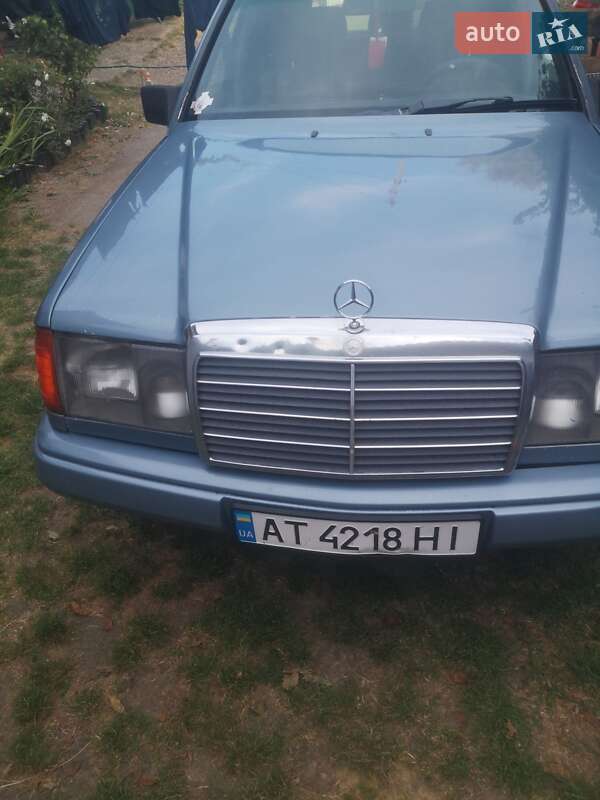 Mercedes-benz 250 (1985)