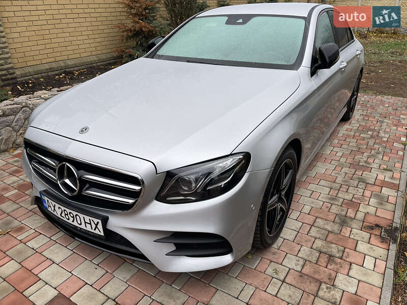 Mercedes-benz E 400 (2019)