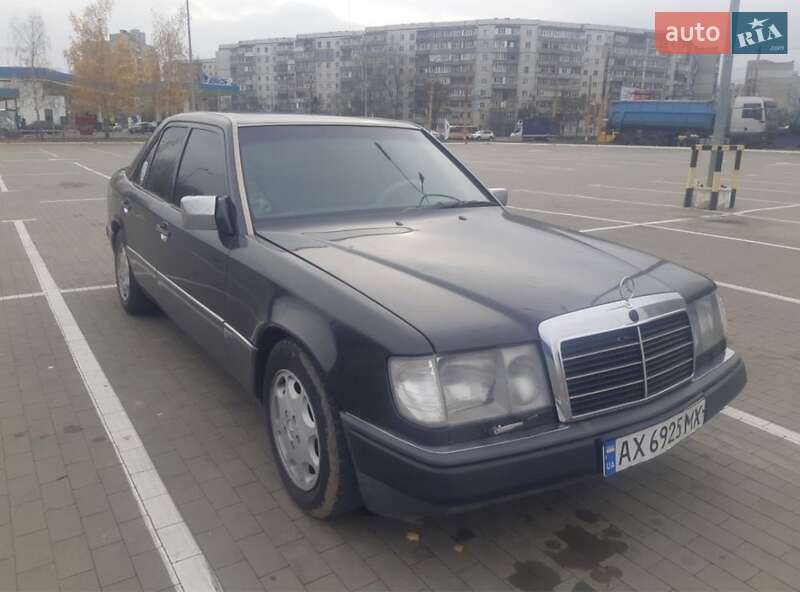 Mercedes-benz 260e (1992)