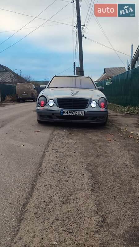 Mercedes-benz E 320 (2000)