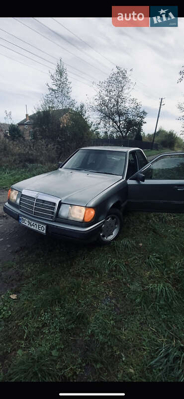 Mercedes-benz 200 e (1989)