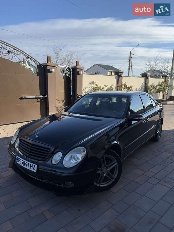 Mercedes-benz E 320 (2004)