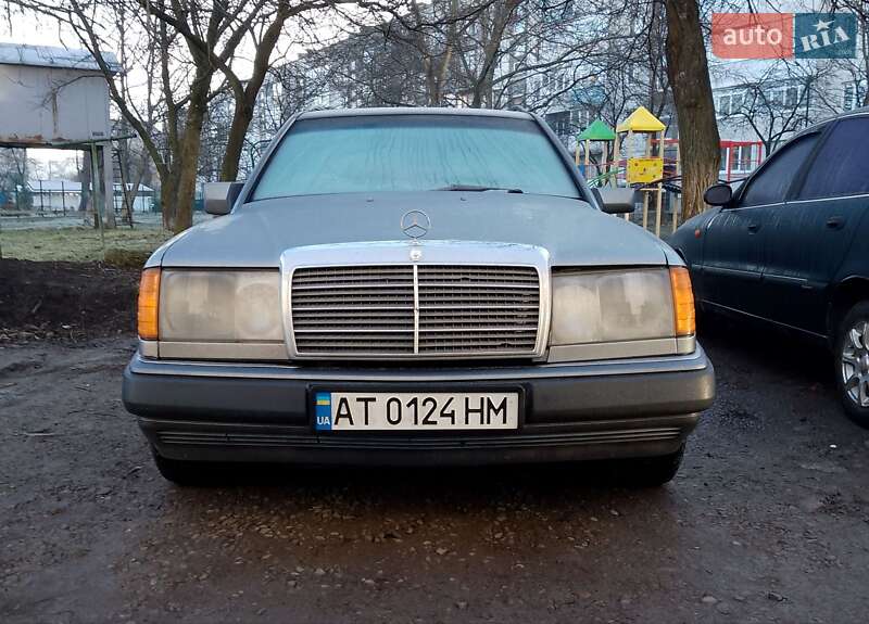 Mercedes-benz E-class (1990)