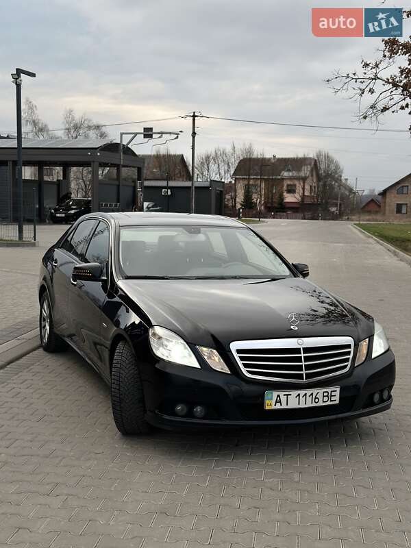 Mercedes-benz E-class (2011)