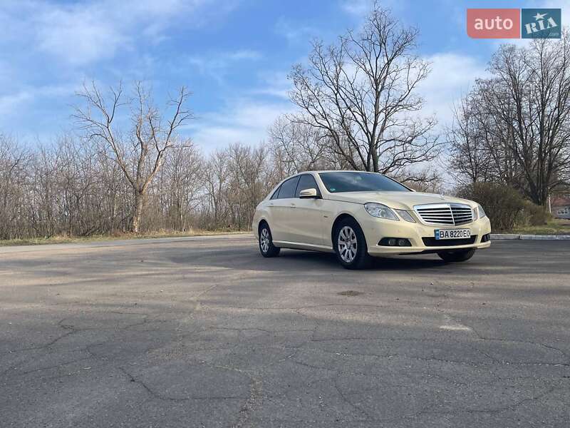 Mercedes-benz E-class (2011)