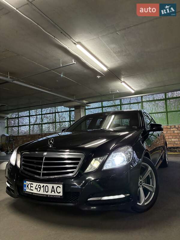 Mercedes-benz E-class (2012)