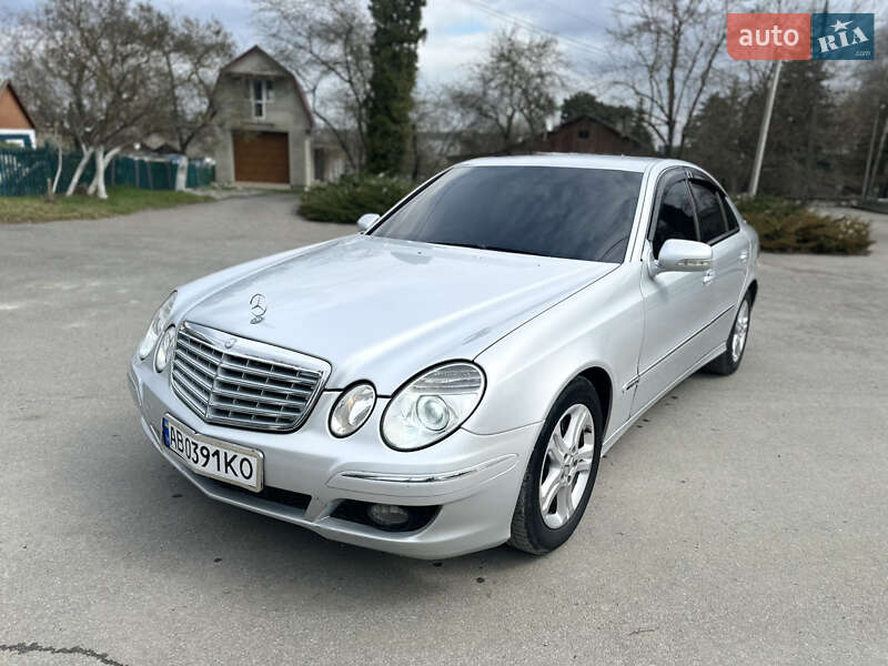 Mercedes-benz E-class (2008)