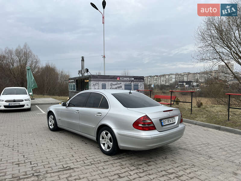 Mercedes-benz E-class (2002)