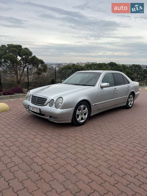 Mercedes-benz E-class (2001)