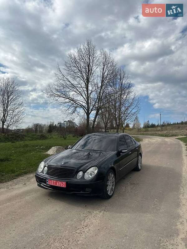 Mercedes-benz E-class (2002)