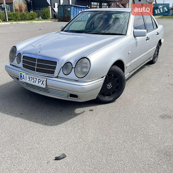 Mercedes-benz E-class (1999)