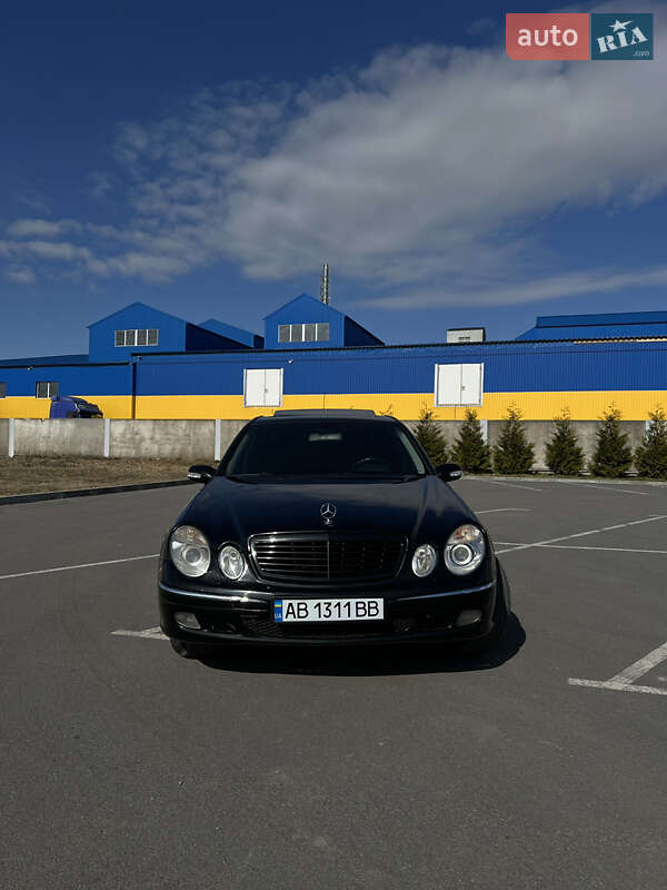 Mercedes-benz E-class (2002)