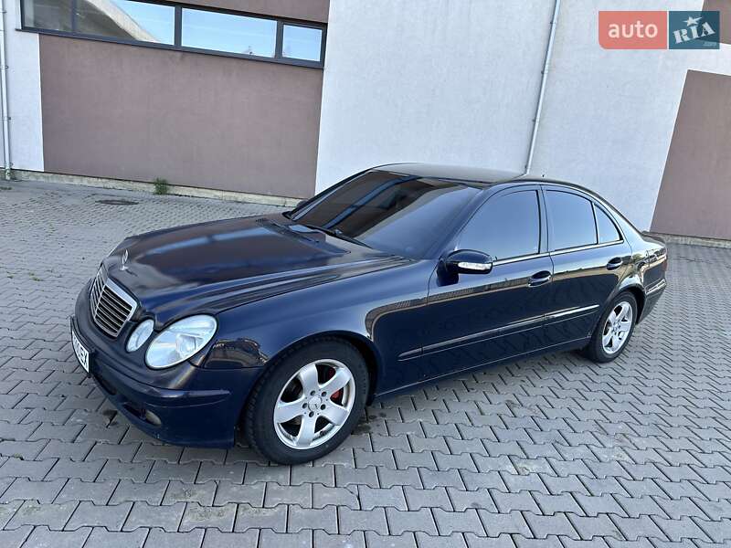 Mercedes-benz E-class (2002)