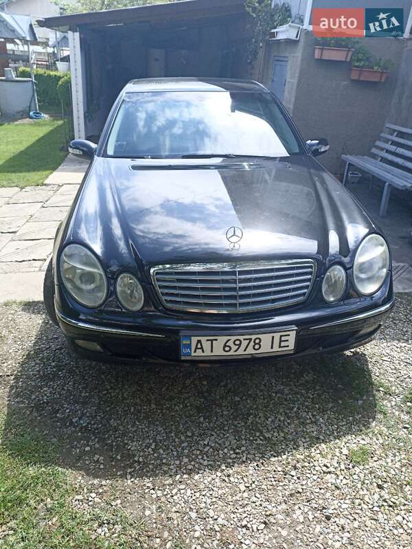 Mercedes-benz E-class (2004)