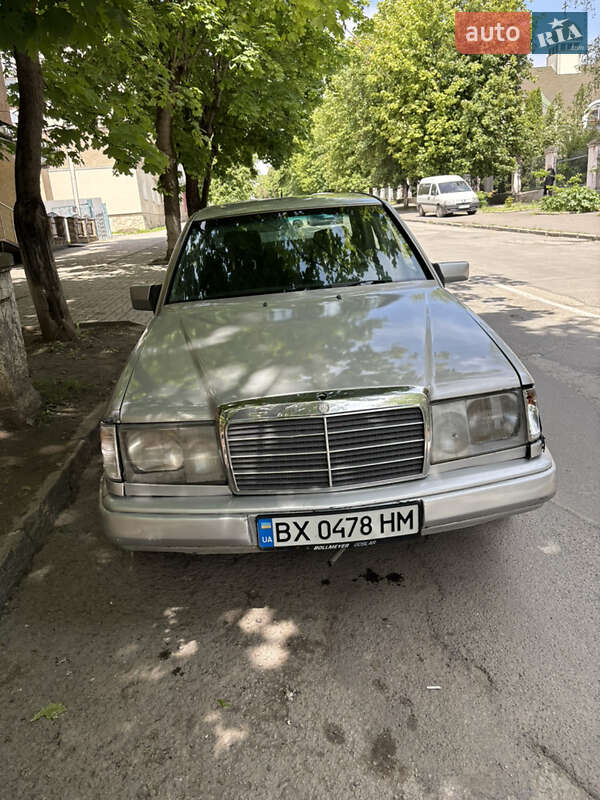 Mercedes-benz E-class (1986)