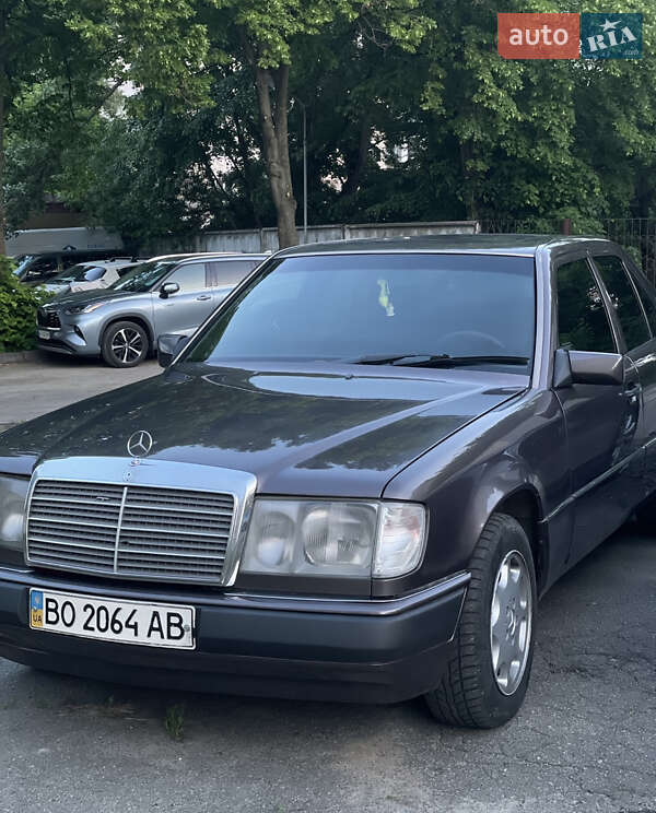 Mercedes-benz E-class (1992)