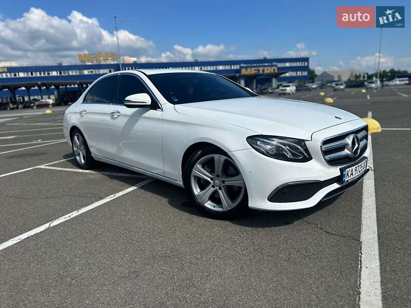 Mercedes-benz E-class (2016)