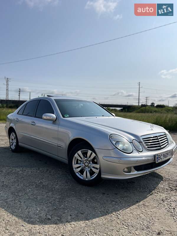 Mercedes-benz E-class (2003)