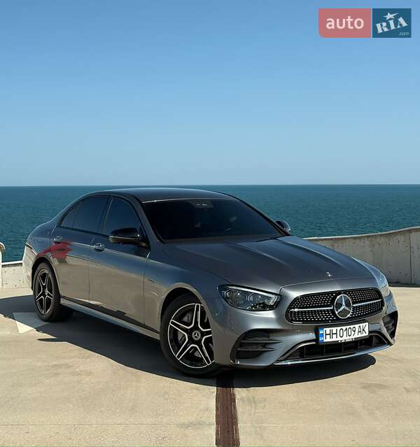 Mercedes-benz E-class (2021)