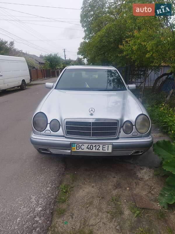 Mercedes-benz E-class (1996)