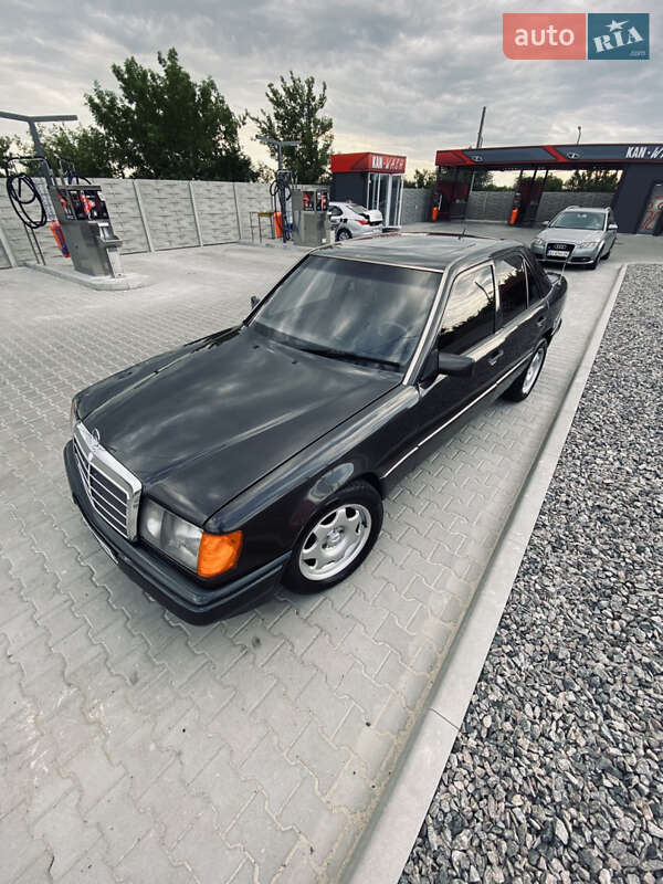 Mercedes-benz E-class (1991)