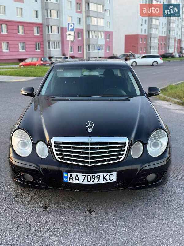 Mercedes-benz E-class (2008)