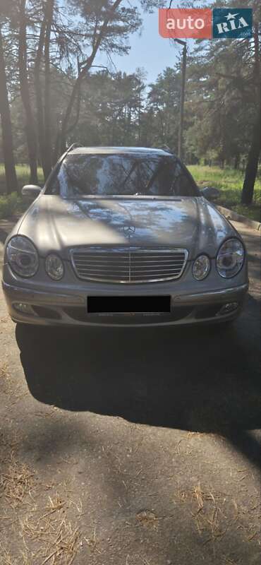 Mercedes-benz E-class (2004)