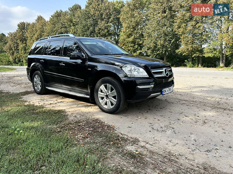 Mercedes-benz Gl-class (2011)