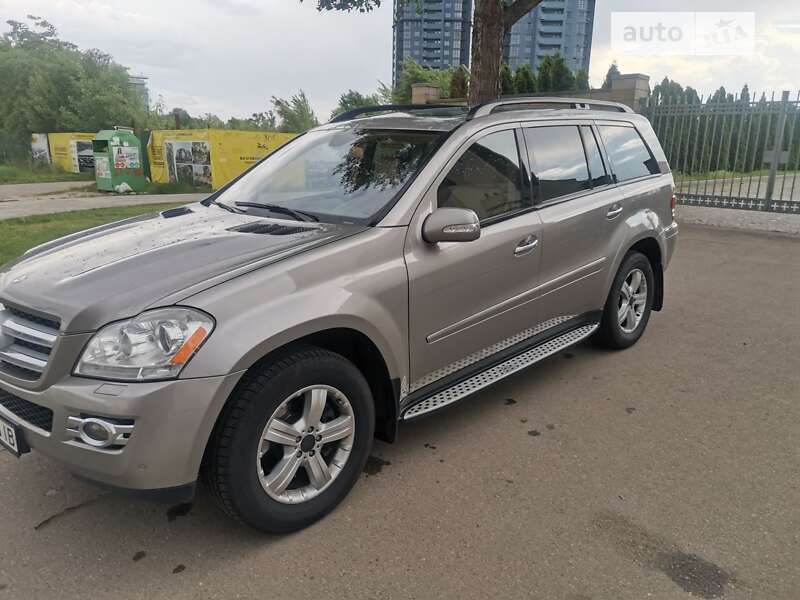 Mercedes-benz Gl-class (2008)